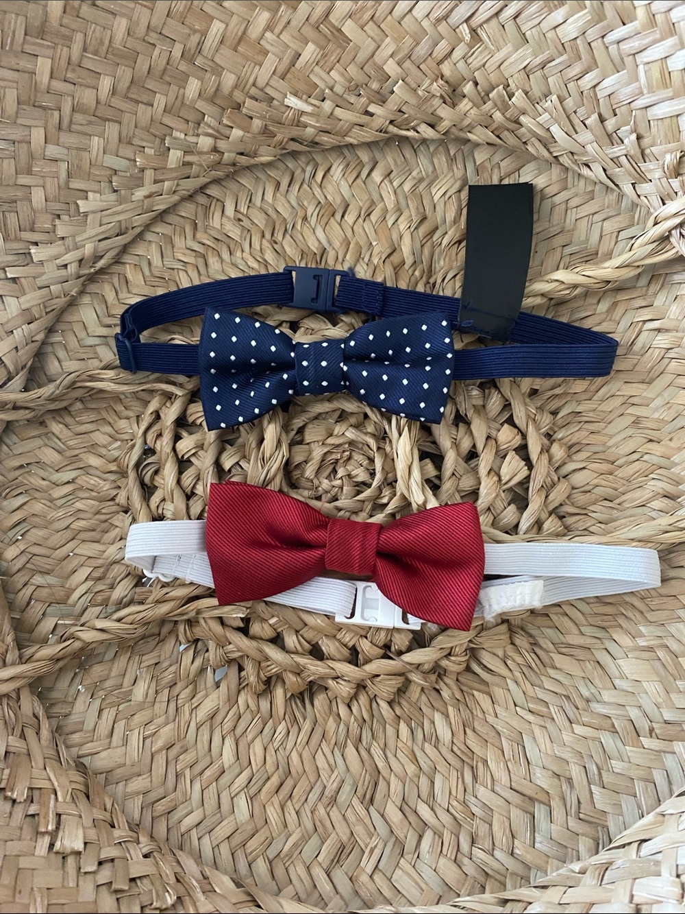 H&M Boys' Pre-Tied Bow Tie Set – Navy Polka Dot & Textured Red EUC
